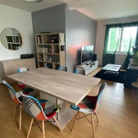 T2 Entier Et Spacieux Pres Du Centre Historique De Appartement